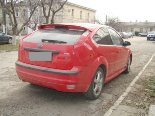 Trei maşini furate, descoperite într-o singură zi de poliţiştii de frontieră